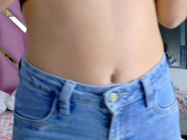 littlekayla — Men who offer me new experiences in bed and who give me spectacular treatment