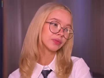 boobybliss — Goal: The Dragon Queen sends you a kiss  I am Alina and I'm #18, very #skinny and #shy with #bigboobs and #bigass [20 tokens remaining]