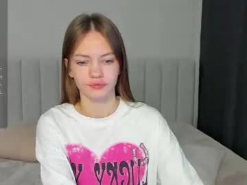 do_dick — topless close up and play tits [115 tokens left] #lovense #skinny #teen #anal #18
