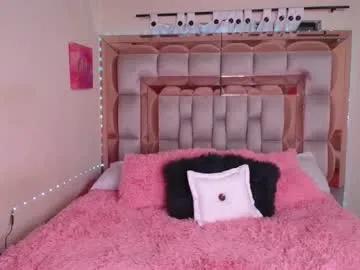 emily_poarch — dance and naked  #shy #ahegao #cum #teen #new [413 tokens remaining]