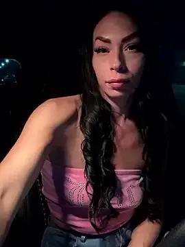 annablisss — Risky squirt on strangers car 