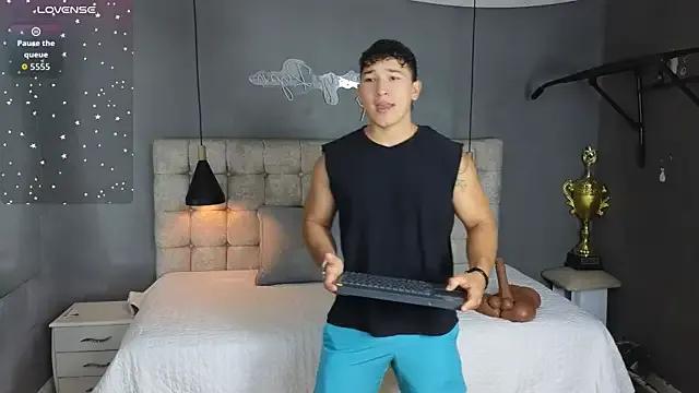 Horny_nick18 — MAKE MY HAPPY DAY KISES CUM