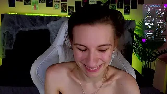 kaleriyaa_ — sexy flexible poses