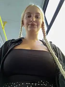 Milkyy_wway — Freechat on StripChat