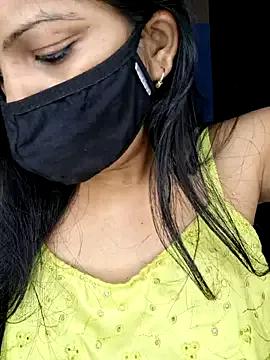 Nisha027 — Pussy show