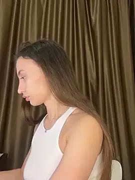 Polli_Kiss — bouncing boobs