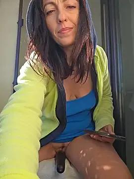 Risky_woman — RISKY PLACE..AN OCEAN OF SQUIRT PUBLIC