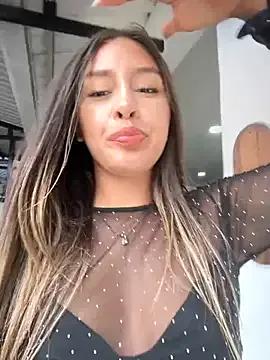 Rose-euphoria — FULL NAKED + FINGERING PUSSY