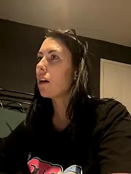 xCharlie_MILFx — oil tits and play with nipples